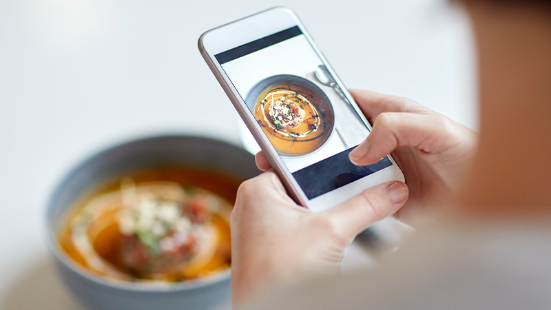 Odoo • Image and Text